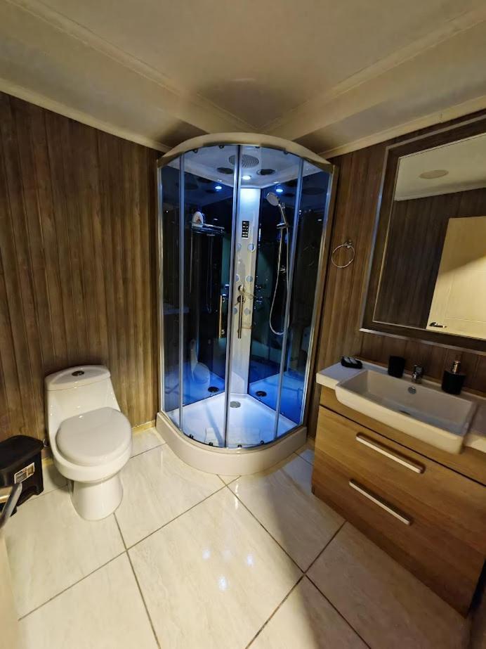Sheuen Patagonia Hostel ปวยร์โตนาตาเลส ภายนอก รูปภาพ