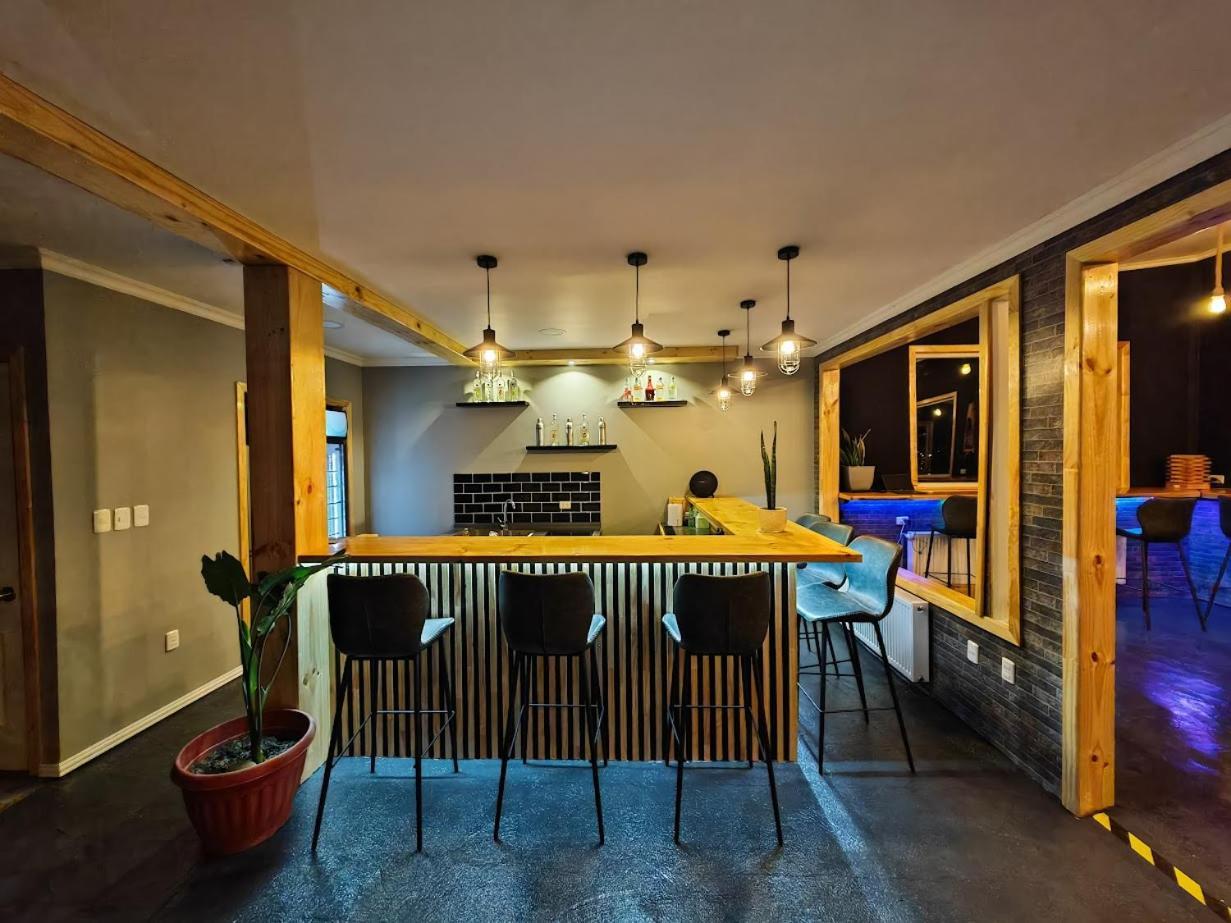 Sheuen Patagonia Hostel ปวยร์โตนาตาเลส ภายนอก รูปภาพ