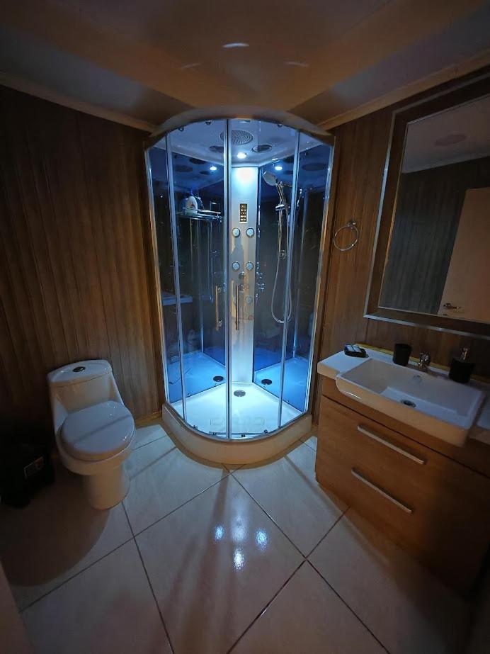 Sheuen Patagonia Hostel ปวยร์โตนาตาเลส ภายนอก รูปภาพ