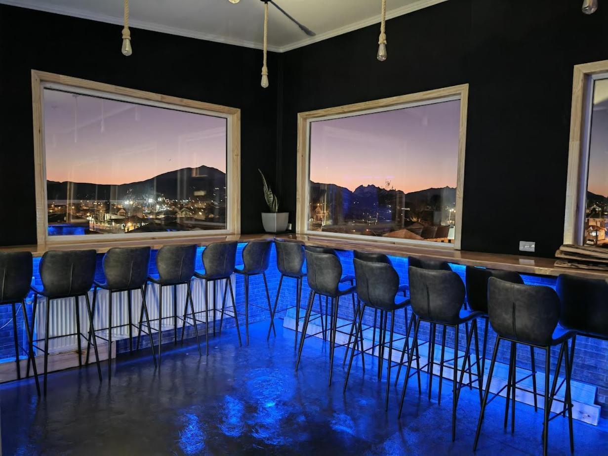 Sheuen Patagonia Hostel ปวยร์โตนาตาเลส ภายนอก รูปภาพ