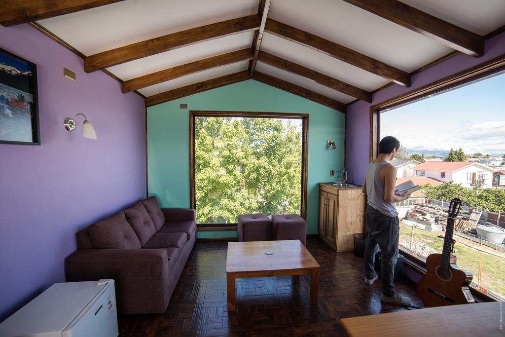 Sheuen Patagonia Hostel ปวยร์โตนาตาเลส ภายนอก รูปภาพ