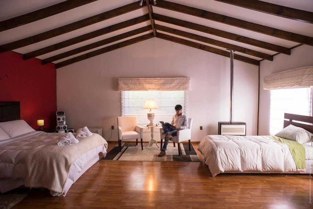Sheuen Patagonia Hostel ปวยร์โตนาตาเลส ภายนอก รูปภาพ